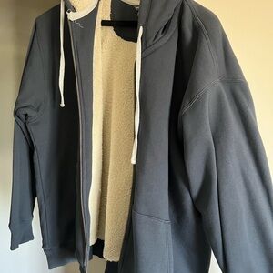 Men’s Eddie Bauer heavy hooded sweatshirt/jacket.